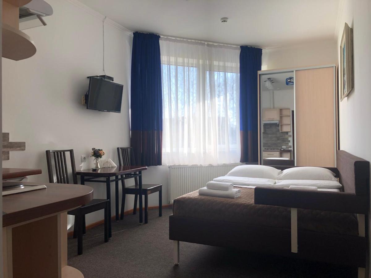 Appartamento Авіа Užhorod Esterno foto